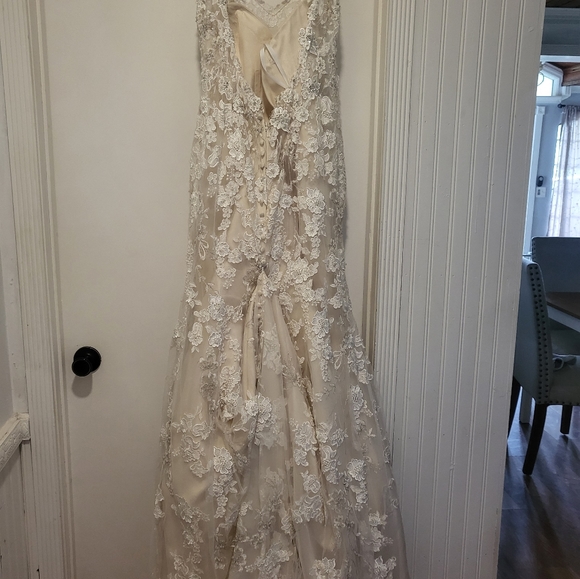 Size 12 Allure Bridals Style 9220 Color G/I/S - Picture 2 of 8